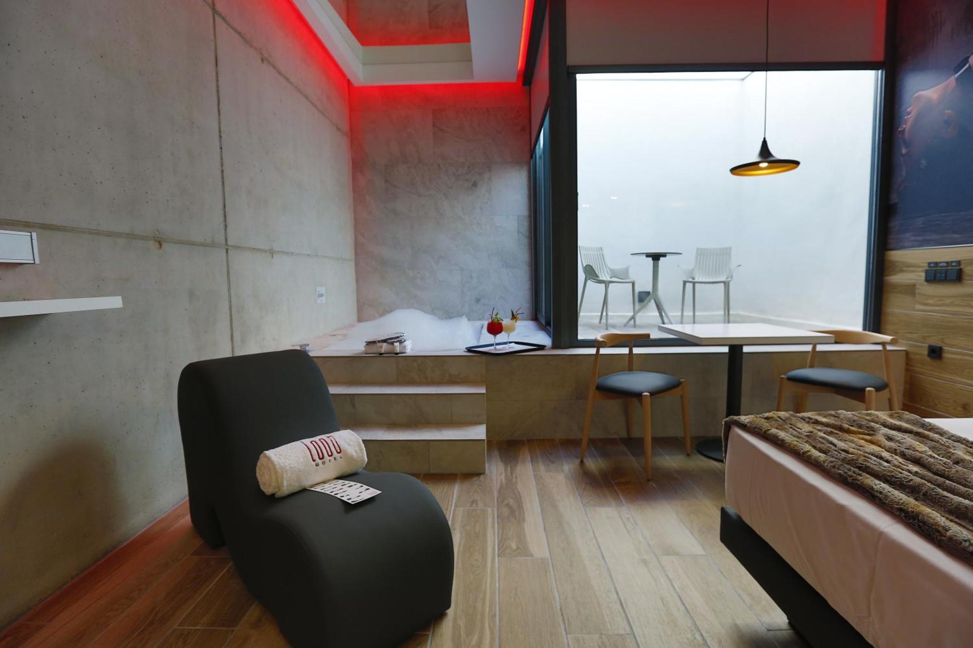 Hotel Loob Valencia Mislata Экстерьер фото